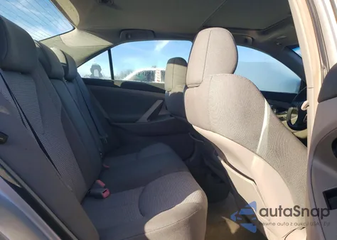 2009 Toyota Camry Base z USA, uszkodzony, nr VIN 4T1BE46K19U287375